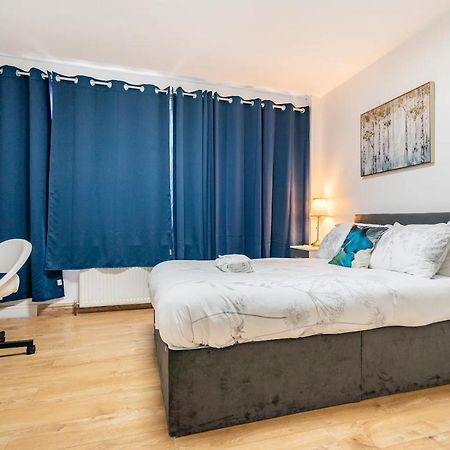 Double Bed Room In Flat Near Birmingham City Centre Bagian luar foto